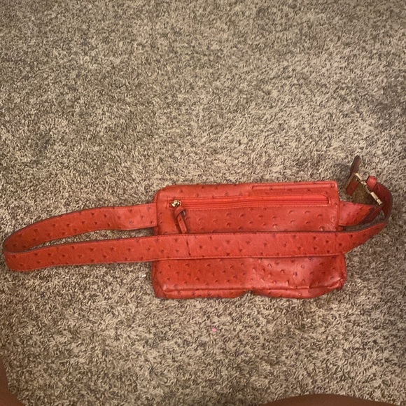 Red waist/shoulder bag - Picture 2 of 3
